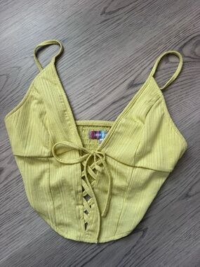 URBAN OUTFITTERS Neon top with lace up